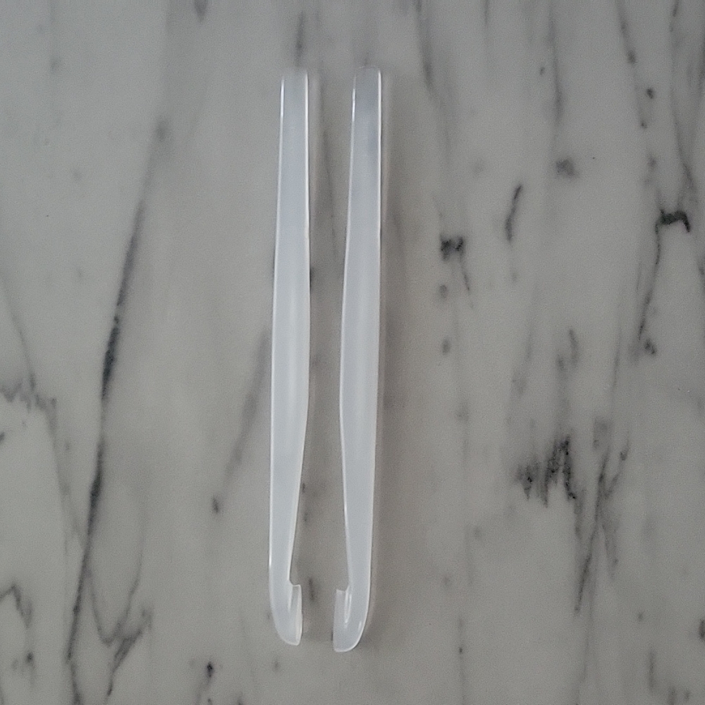 Tupperware 2 Citrus Peelers